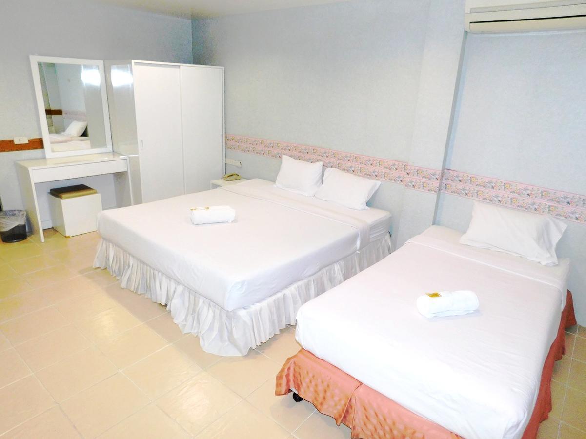 Be Fine Guesthouse Phuket Extérieur photo